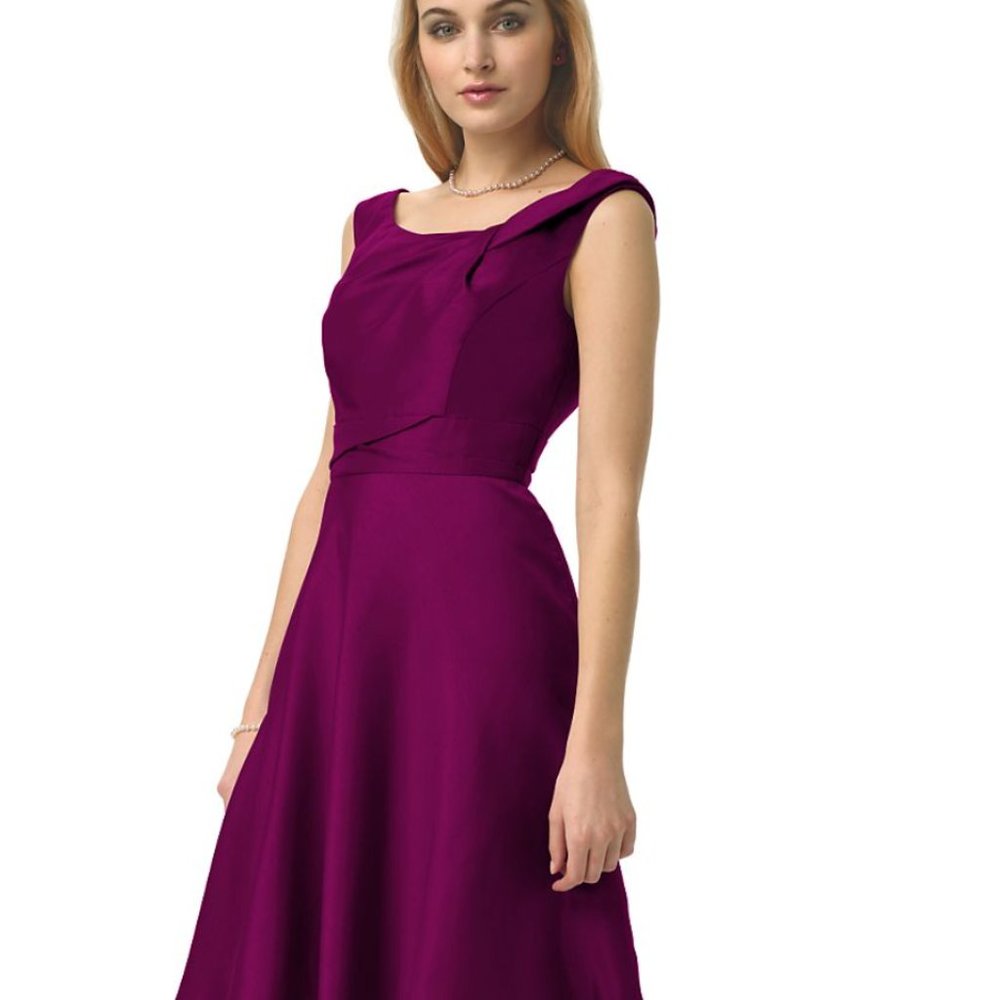 Divid's Bridal Shantung Off-the-shoulder knee-length Dress - Sangria